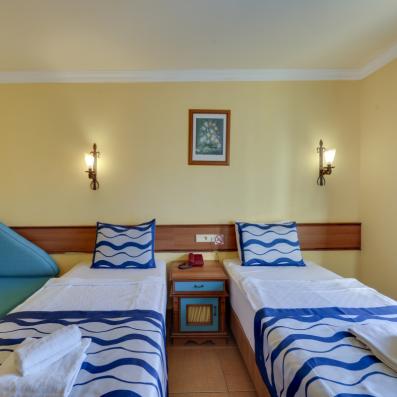 chambre club room