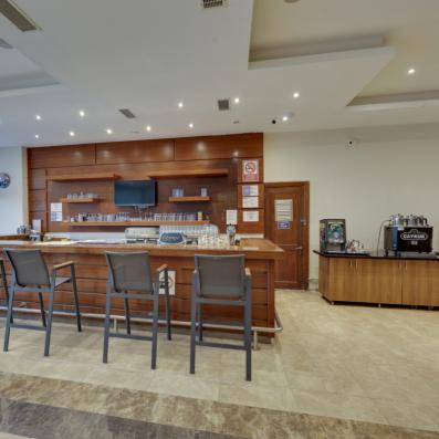 lobby bar