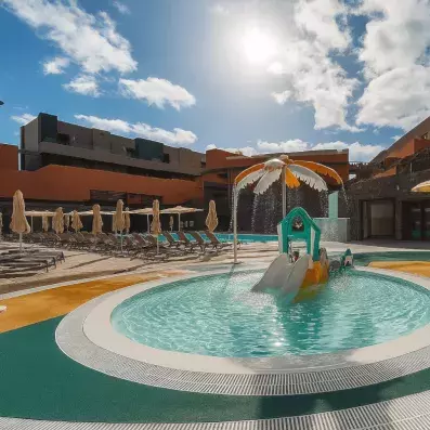 piscine extérieure pour enfants