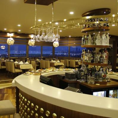 bar