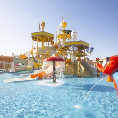 piscine tour toboggans pour enfant 