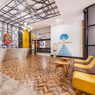 espace de détente à l'entrée du spa