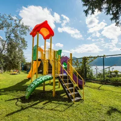 aire de jeux extérieur