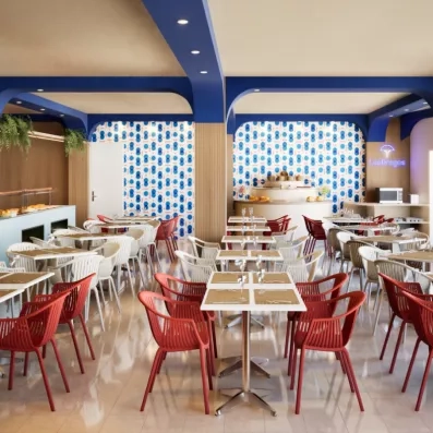 vue d'ensemble du restaurant buffet pour le petit-déjeuner 