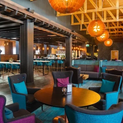 salle du restaurant à la carte de l'hôtel levi spa en laponie finlandaise