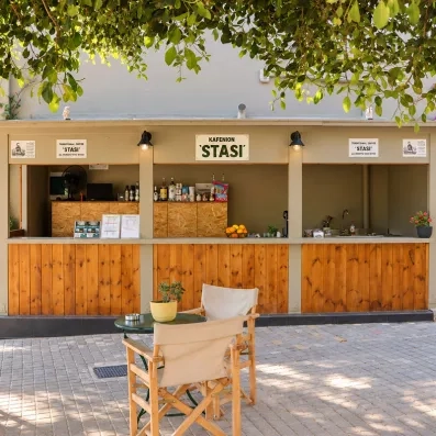 Snack extérieur service libre-service.
