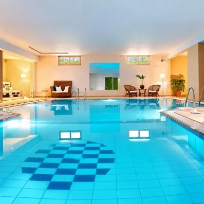 piscine intérieure
