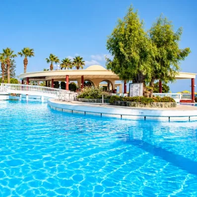 gros plan sur la piscine