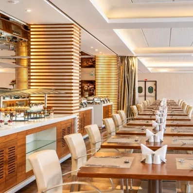 Restaurant buffet