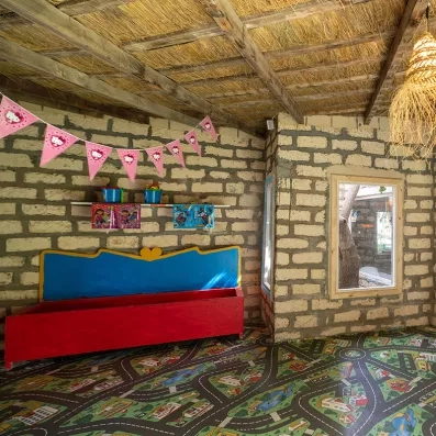 Salle de jeux intérieure du mini club pour enfants au Mondi Club Shalimar