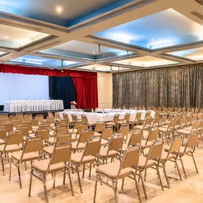 Grande salle de conférence et d'animation équipée au Mondi Club Shalimar Hammamet