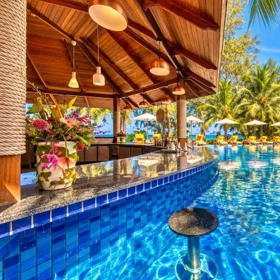 snack bar dans la piscine