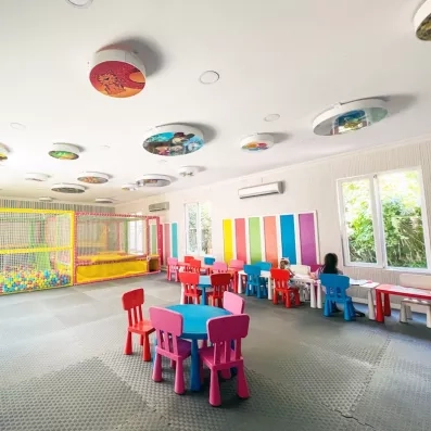 salle de jeux pour enfant intérieur