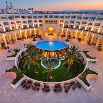 vue hôtel de nuit