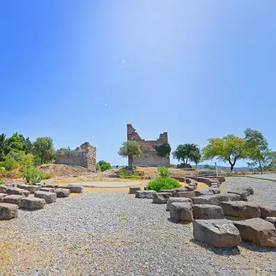 Porte de Myndos à Bodrum, vestige des fortifications antiques marquant l’entrée historique de la cité.