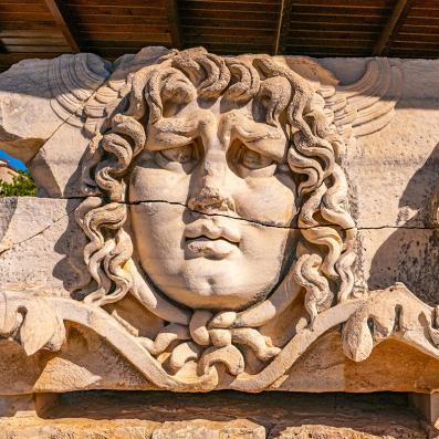 sculpture tête de méduse