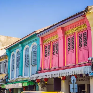 Vieille ville de Phuket avec maisons sino-portugaises colorées