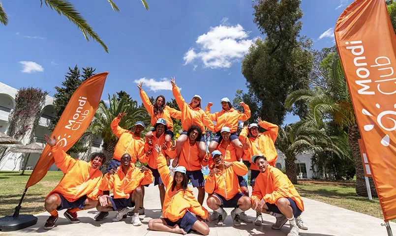 Equipe d'animateurs en Tunisie