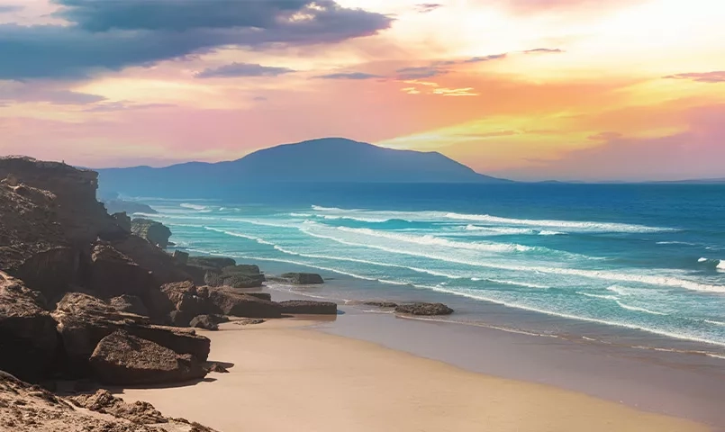 la mer au coucher du soleil