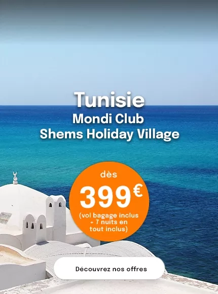 la mer avec en premier plan des toits de maisons blanches à Hammamet avec une offre dès 399€