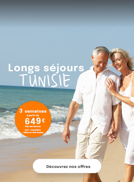 couple quinqua sur la plage