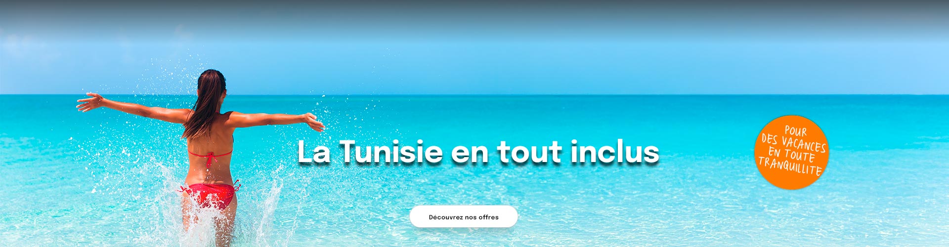femme de dos dans la mer
