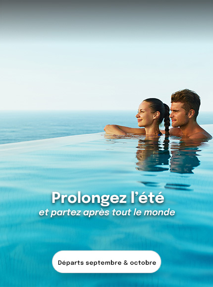 couple dans une piscine