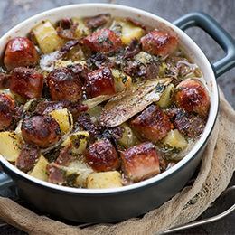 plat de saucisse et légumes