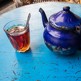 verre de thé et théière