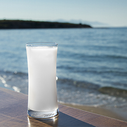 verre d'ouzo